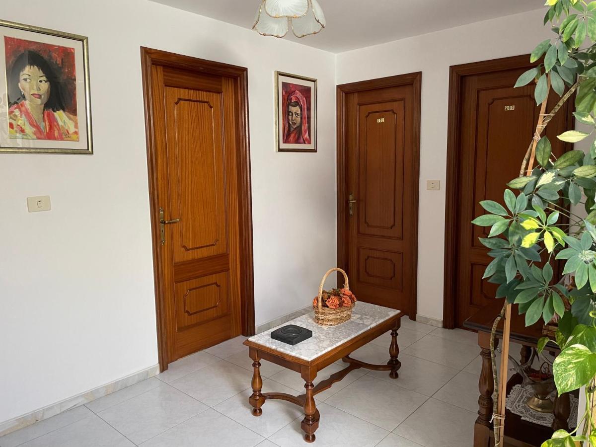 Hostal Restaurante Luz De Luna Villanueva De Arosa Εξωτερικό φωτογραφία