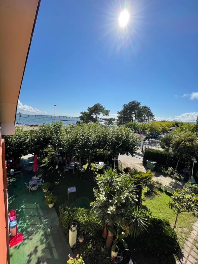 Hostal Restaurante Luz De Luna Villanueva De Arosa Εξωτερικό φωτογραφία